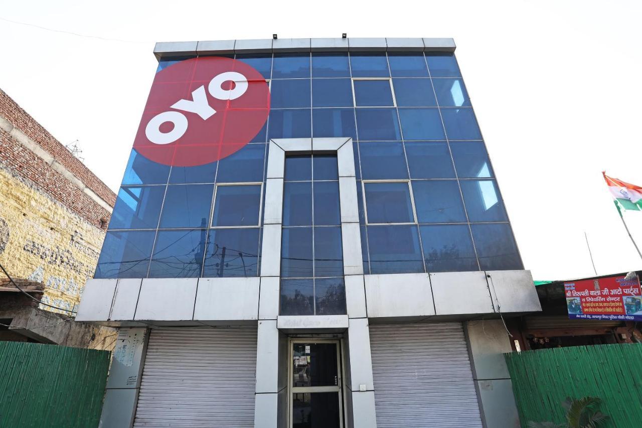Oyo 11392 The Hotel Grand Hospitality Noida Ngoại thất bức ảnh